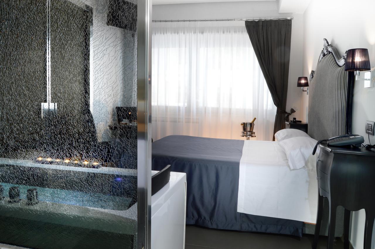 Barbarella Suite Napels Buitenkant foto