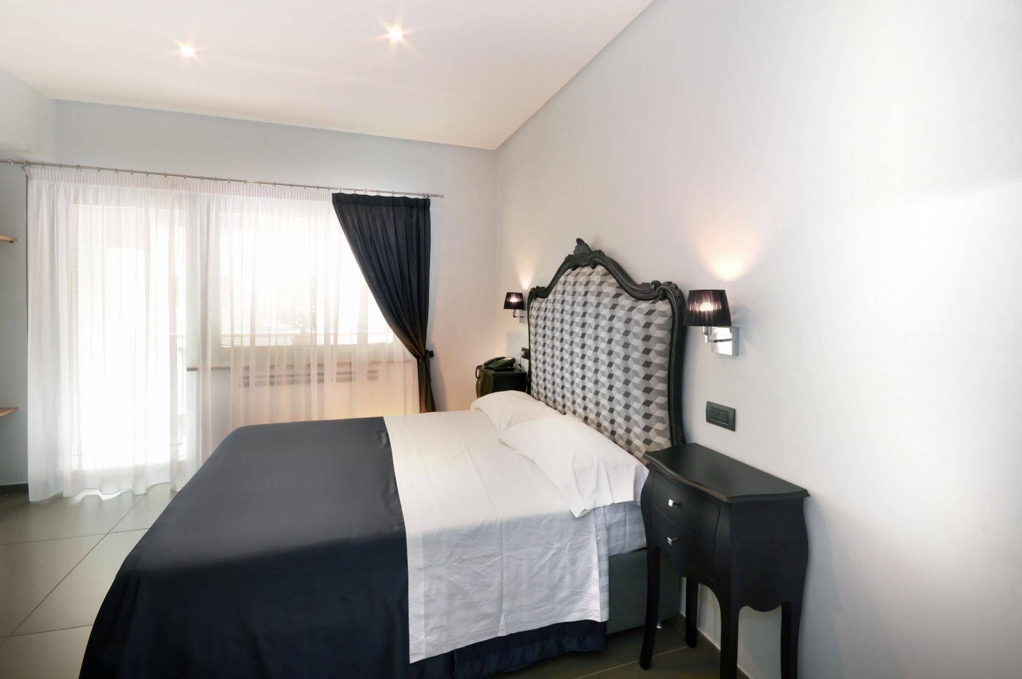 Barbarella Suite Napels Buitenkant foto